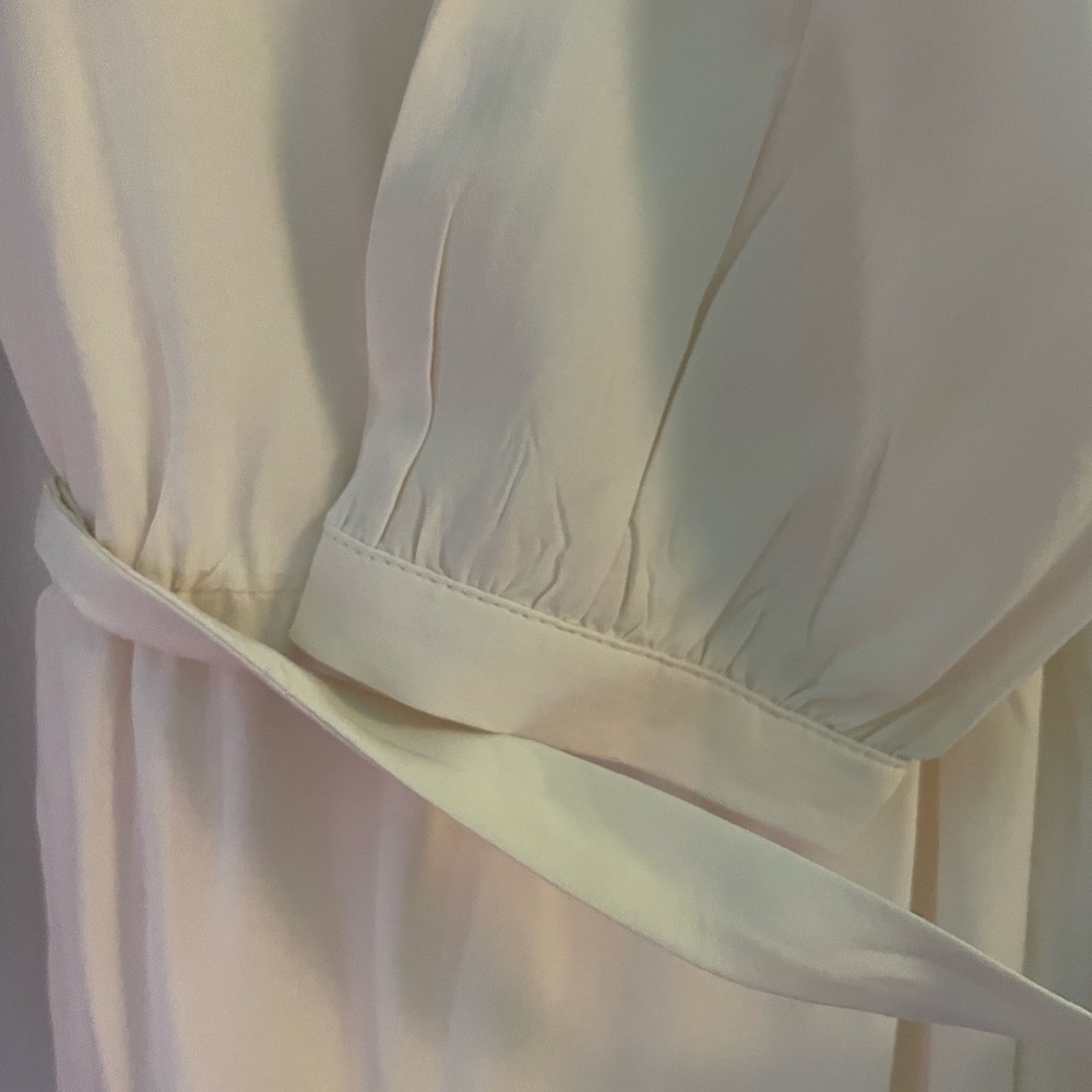 Ivory blouse - Picture 4 of 4